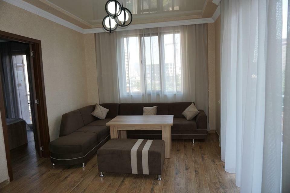 Apartments Batumi Luaran gambar